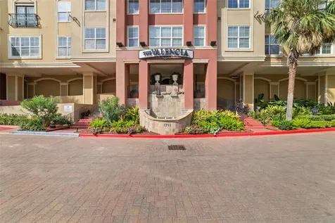 1711 Old Spanish Trail 203 Houston TX 77054
