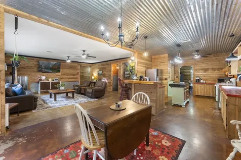 1823 Will Scarlett Street Montgomery TX 77316