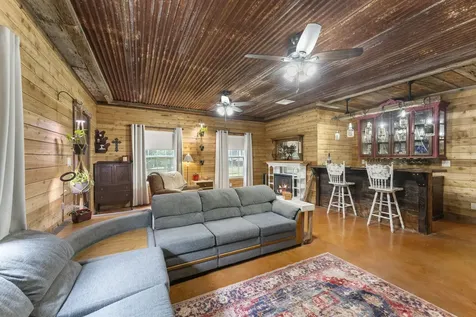 1823 Will Scarlett Street Montgomery TX 77316
