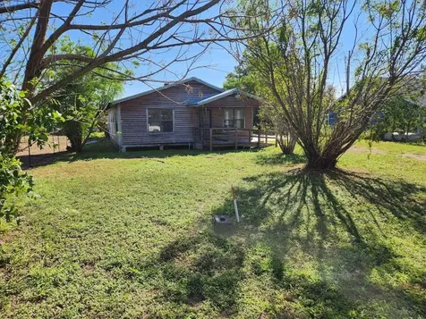 124 County Road 466 Alice TX 78332