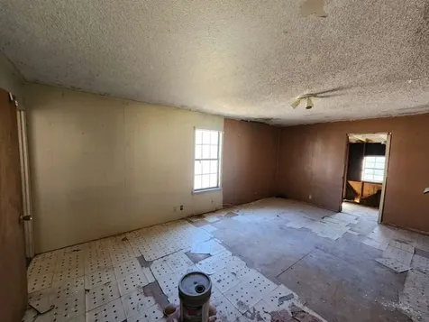 124 County Road 466 Alice TX 78332