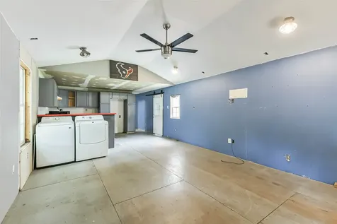 21940 Strickland Lane Cleveland TX 77328