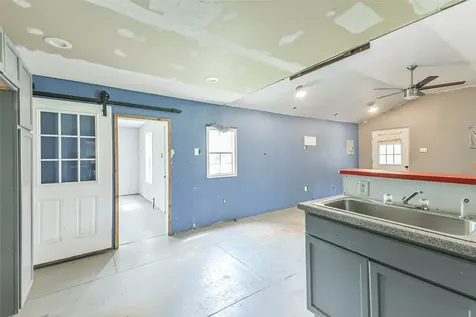 21940 Strickland Lane Cleveland TX 77328