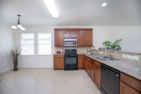 7419 Sabinal Creek Richmond TX 77407