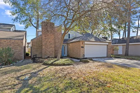 5711 Lorinowoods Drive Houston TX 77066