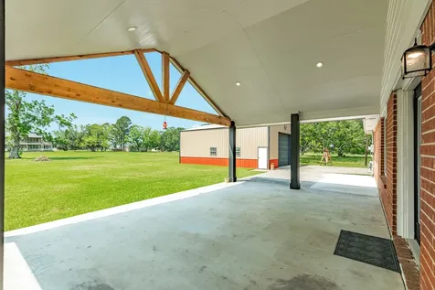 154 Horse Shoe Trail Angleton TX 77515