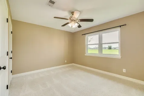 154 Horse Shoe Trail Angleton TX 77515