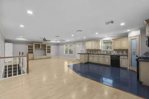 7205 Avenue O Santa Fe TX 77510