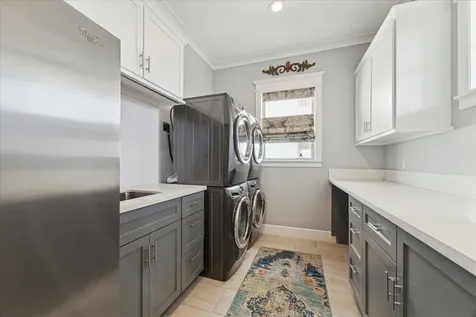 3126 Lafittes Point Galveston TX 77554