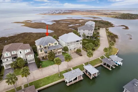 3126 Lafittes Point Galveston TX 77554