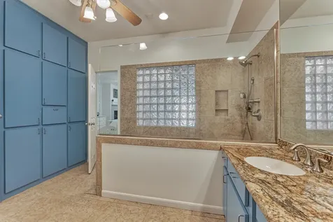 3142 Lazy Lake Lane Montgomery TX 77356