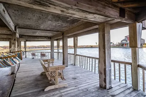 282 Private Road 640 Matagorda TX 77457