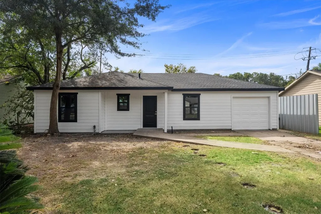 6162 Beldart Street Houston TX 77033