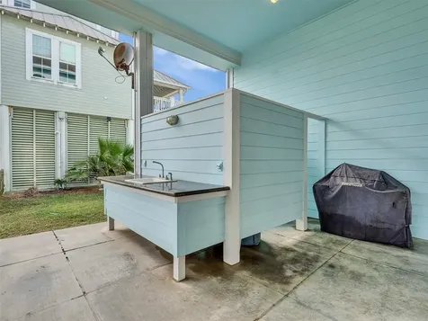 2276 Trinidad Drive Crystal Beach TX 77650