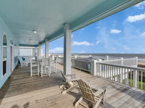 2276 Trinidad Drive Crystal Beach TX 77650