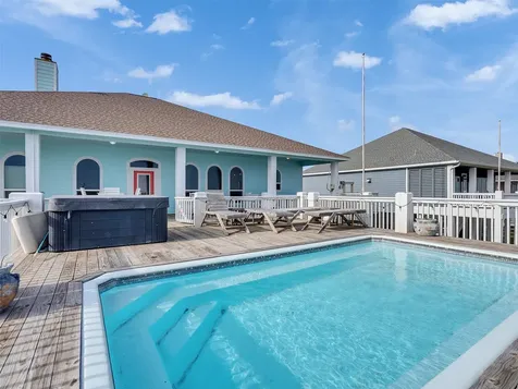 2276 Trinidad Drive Crystal Beach TX 77650