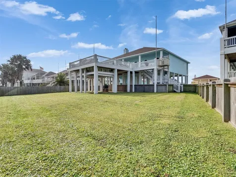 2276 Trinidad Drive Crystal Beach TX 77650