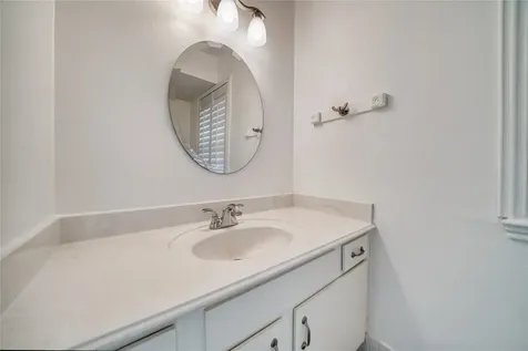 13376 Trail Hollow Drive 3376 Houston TX 77079