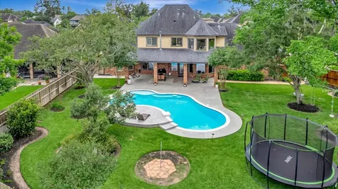 51 Deerwood Court Lake Jackson TX 77566