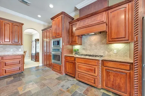 51 Deerwood Court Lake Jackson TX 77566