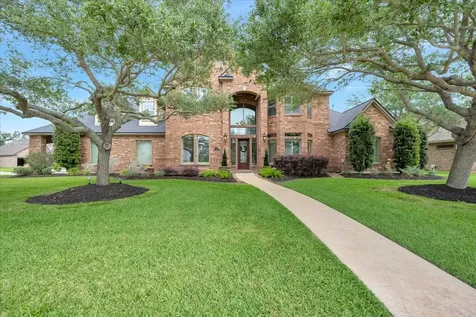 51 Deerwood Court Lake Jackson TX 77566