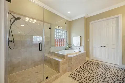 51 Deerwood Court Lake Jackson TX 77566