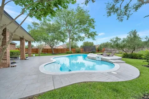 51 Deerwood Court Lake Jackson TX 77566