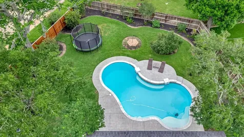 51 Deerwood Court Lake Jackson TX 77566