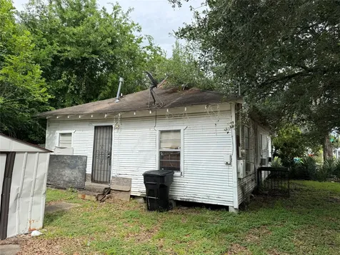 3420 Delano Street Houston TX 77004