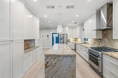 801 W 13th Street Houston TX 77008