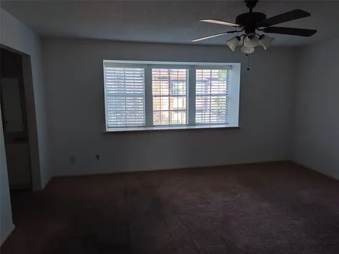 10546 Hammerly Boulevard 323 Houston TX 77043