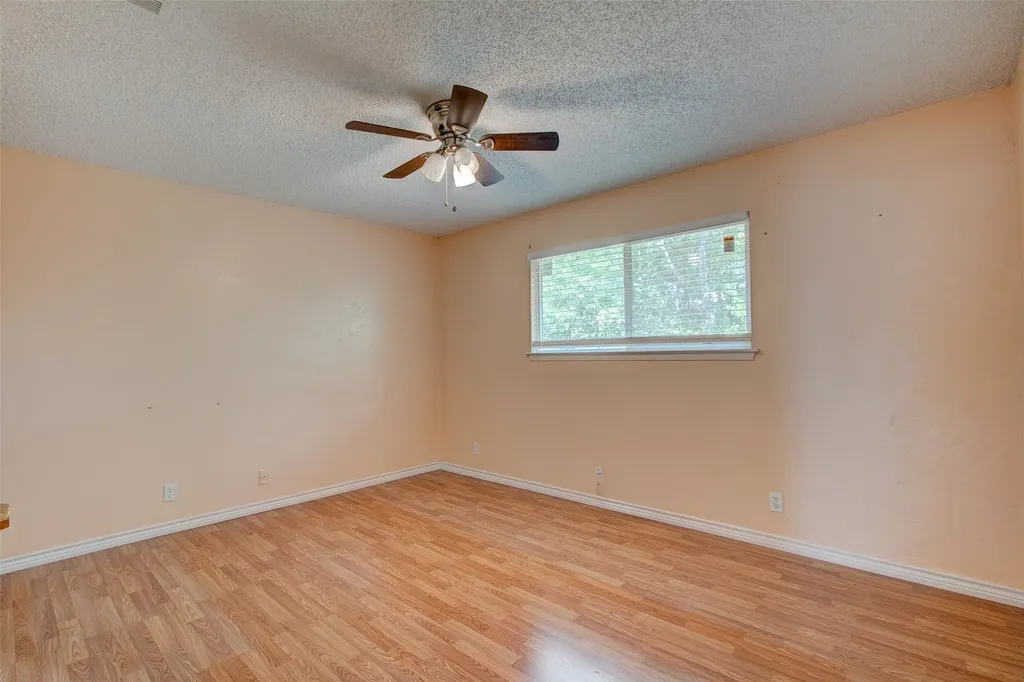 10621 Lanshire Drive A Austin TX 78758