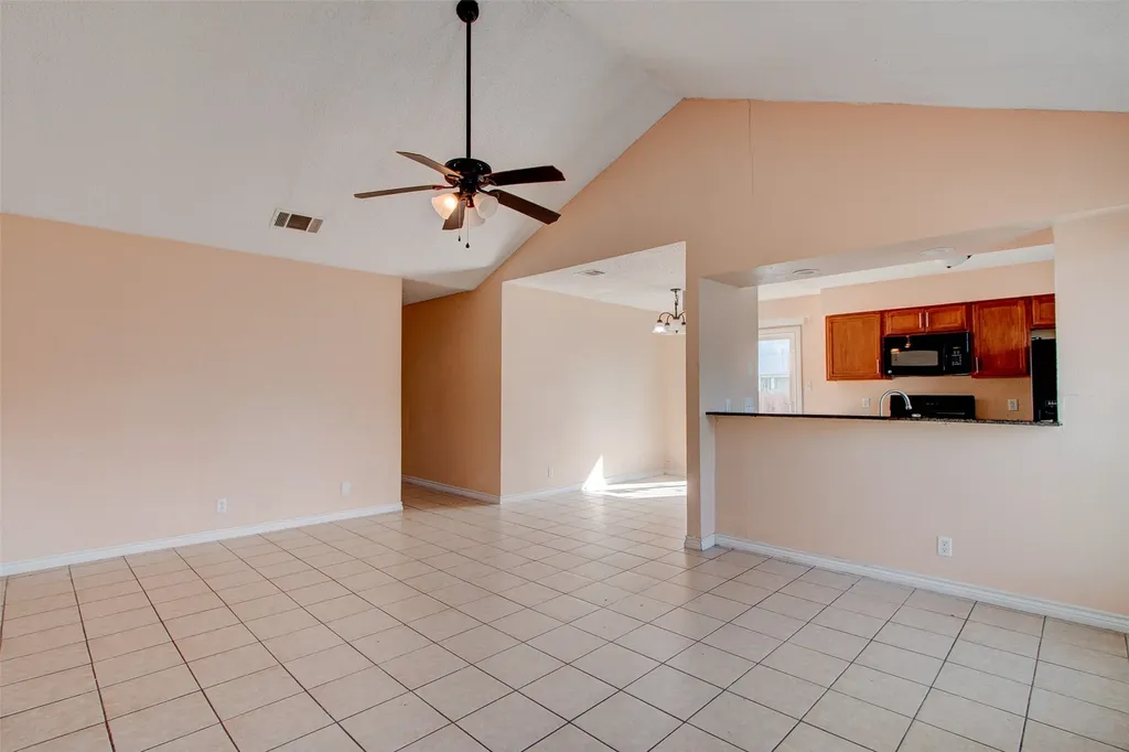 10621 Lanshire Drive A Austin TX 78758