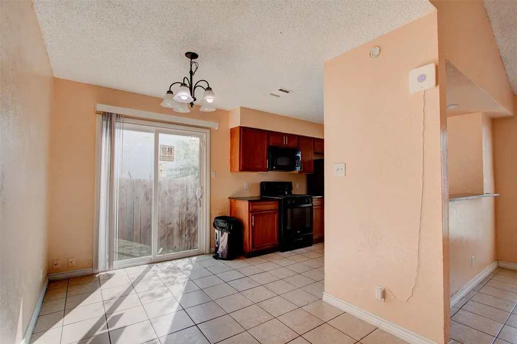 10621 Lanshire Drive A Austin TX 78758
