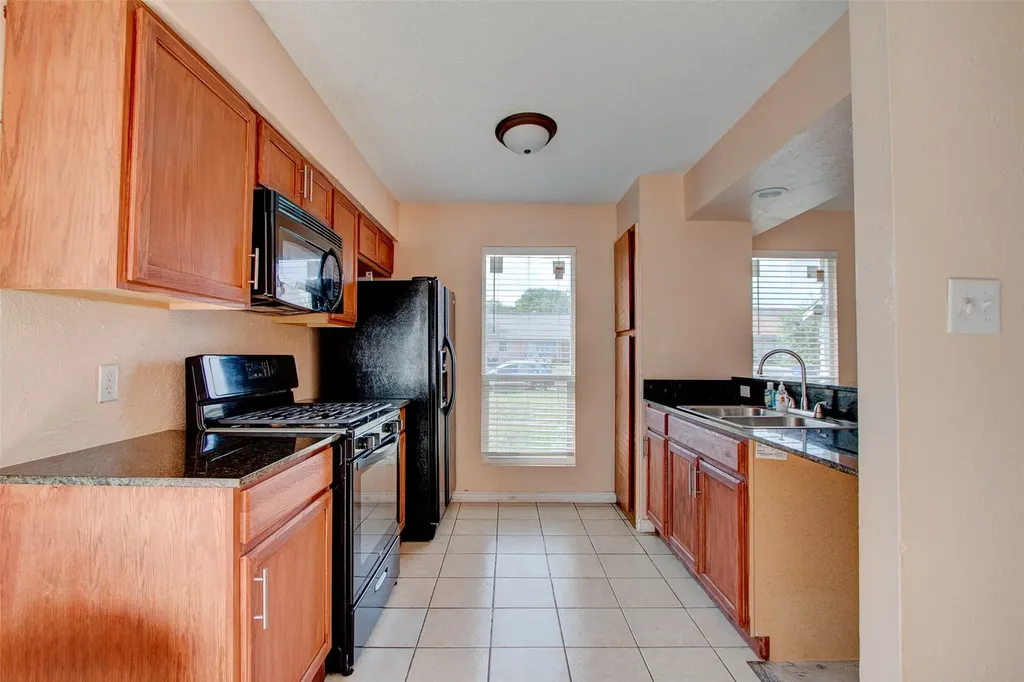 10621 Lanshire Drive A Austin TX 78758