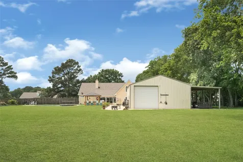13514 Jbk Memorial Drive Willis TX 77318