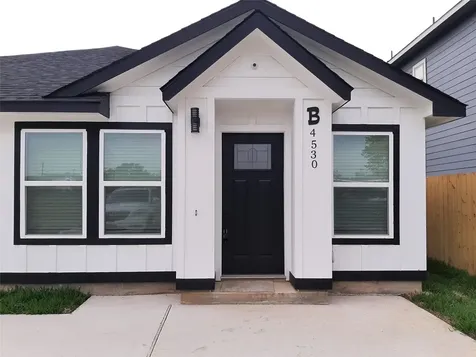 4530 Mayflower Street Houston TX 77051