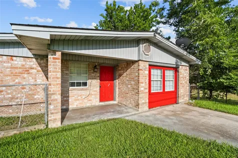 206 S Texas Street Texas City TX 77591