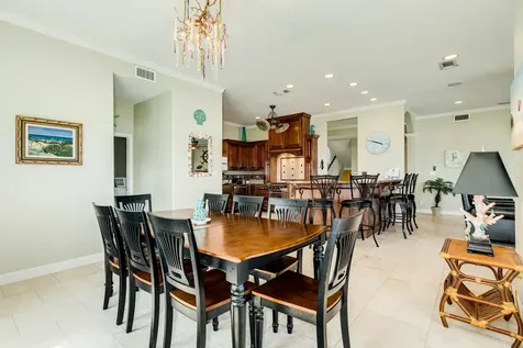 4227 Vista Boulevard Galveston TX 77554