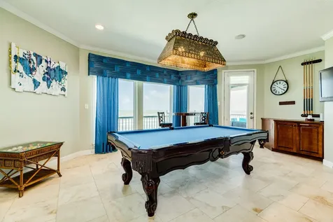 4227 Vista Boulevard Galveston TX 77554
