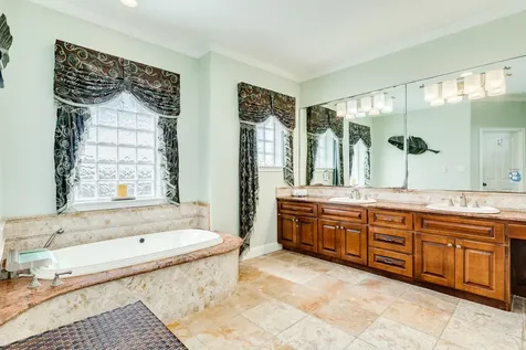 4227 Vista Boulevard Galveston TX 77554