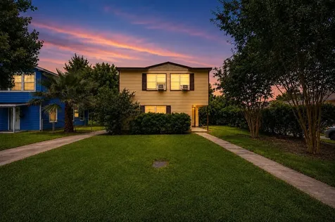 1228 6th Avenue N Texas City TX 77590