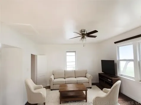 619 N Dunbar Street Electra TX 76360