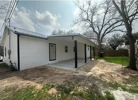 1008 Gonzales Street Cuero TX 77954