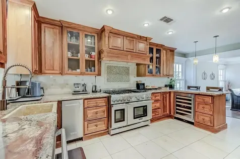 755 19th Street Beaumont TX 77706