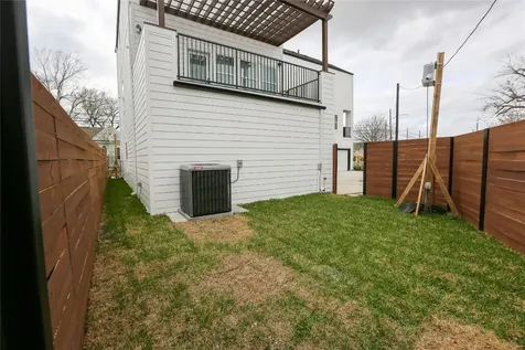 1718 Hardy Street Houston TX 77026