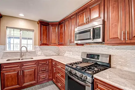 4804 Saxon Street Bellaire TX 77401
