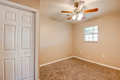 4804 Saxon Street Bellaire TX 77401