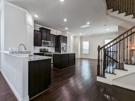 5323 Kiam Street Houston TX 77007