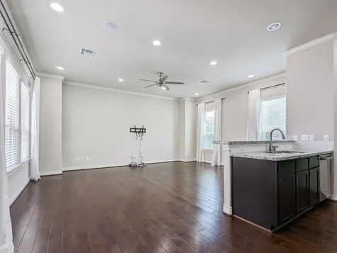 5323 Kiam Street Houston TX 77007